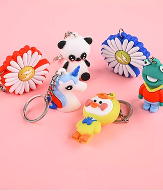 Dhio – Gantungan Kunci Motif Karakter Gantungan Kunci Lucu Motif Kartun Keychain