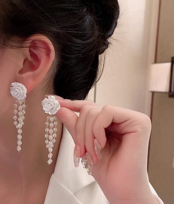 dhio-Anting mawar putih anting juntai terlaris fashion wanita korea